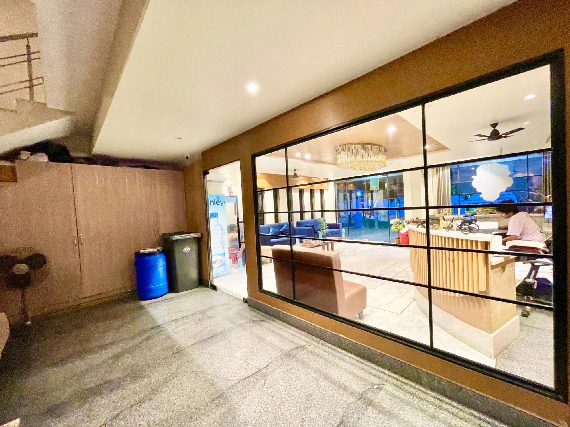 Hotel Rb International ! Puri Near-Sea-Beach-And-Temple Fully-Air-Conditioned-Hotel With-Lift-And-Card Payment Accepted-Parking-Facility, Best Hotel In Puri Eksteriør bilde
