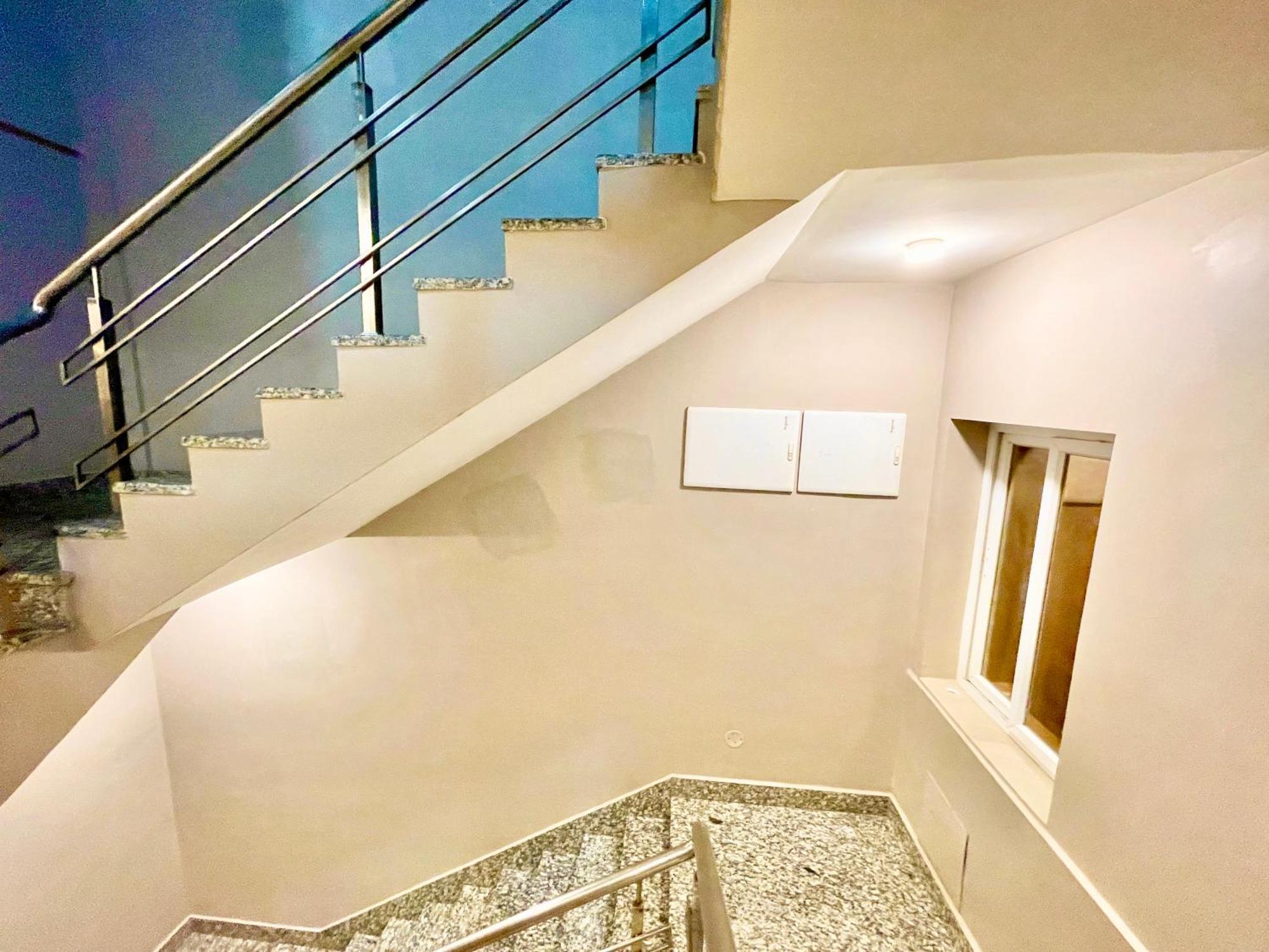 Hotel Rb International ! Puri Near-Sea-Beach-And-Temple Fully-Air-Conditioned-Hotel With-Lift-And-Card Payment Accepted-Parking-Facility, Best Hotel In Puri Eksteriør bilde