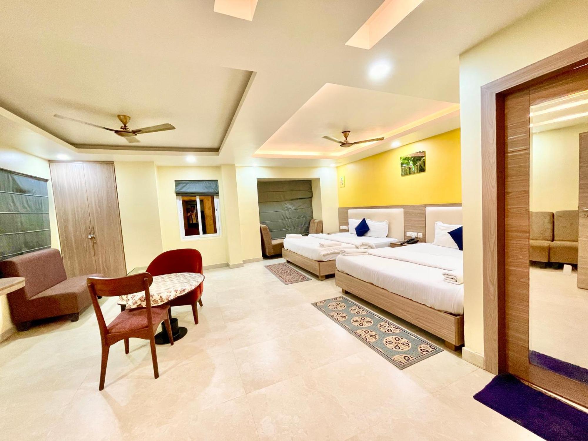 Hotel Rb International ! Puri Near-Sea-Beach-And-Temple Fully-Air-Conditioned-Hotel With-Lift-And-Card Payment Accepted-Parking-Facility, Best Hotel In Puri Eksteriør bilde