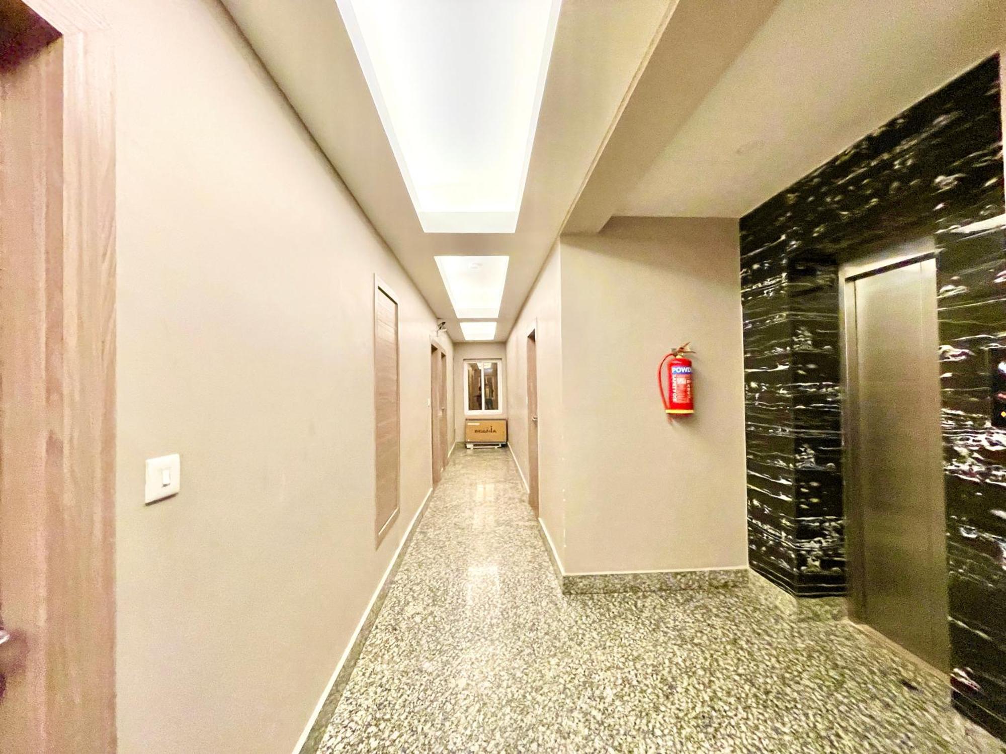 Hotel Rb International ! Puri Near-Sea-Beach-And-Temple Fully-Air-Conditioned-Hotel With-Lift-And-Card Payment Accepted-Parking-Facility, Best Hotel In Puri Eksteriør bilde