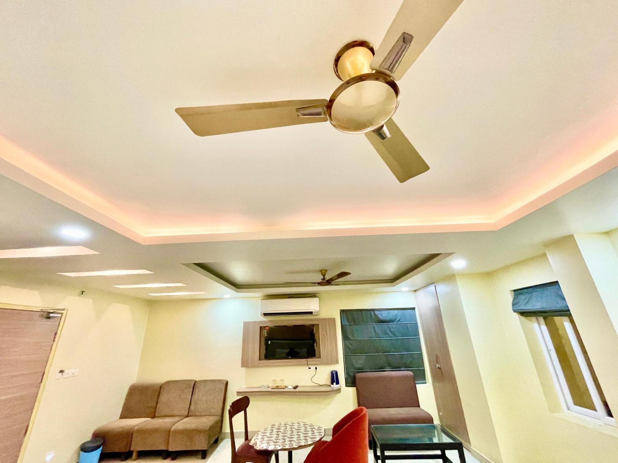 Hotel Rb International ! Puri Near-Sea-Beach-And-Temple Fully-Air-Conditioned-Hotel With-Lift-And-Card Payment Accepted-Parking-Facility, Best Hotel In Puri Eksteriør bilde