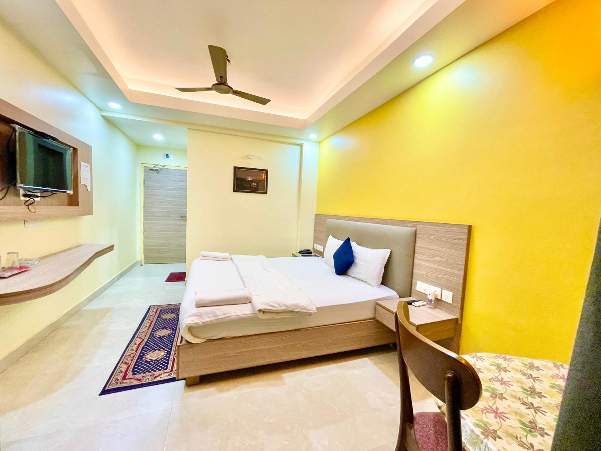 Hotel Rb International ! Puri Near-Sea-Beach-And-Temple Fully-Air-Conditioned-Hotel With-Lift-And-Card Payment Accepted-Parking-Facility, Best Hotel In Puri Eksteriør bilde
