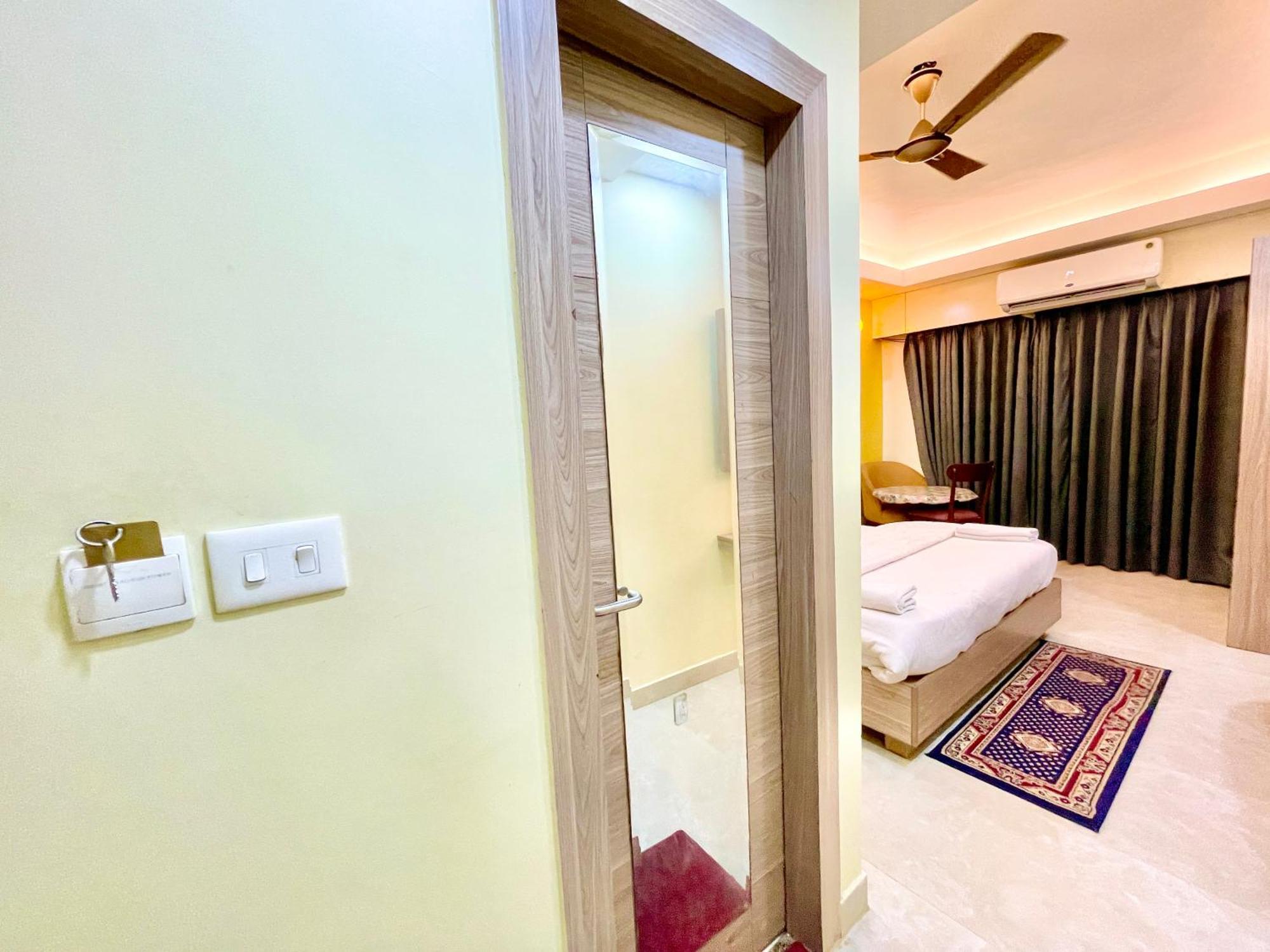 Hotel Rb International ! Puri Near-Sea-Beach-And-Temple Fully-Air-Conditioned-Hotel With-Lift-And-Card Payment Accepted-Parking-Facility, Best Hotel In Puri Eksteriør bilde