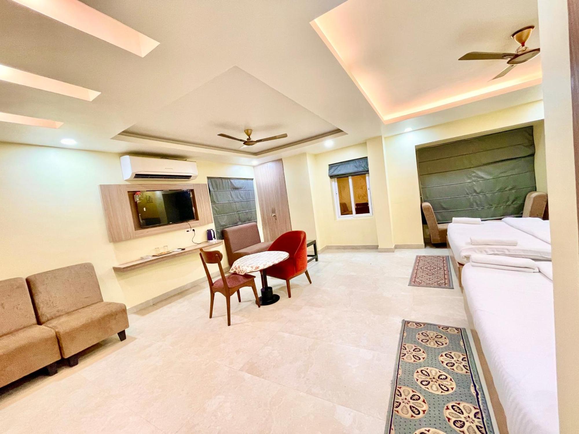 Hotel Rb International ! Puri Near-Sea-Beach-And-Temple Fully-Air-Conditioned-Hotel With-Lift-And-Card Payment Accepted-Parking-Facility, Best Hotel In Puri Eksteriør bilde