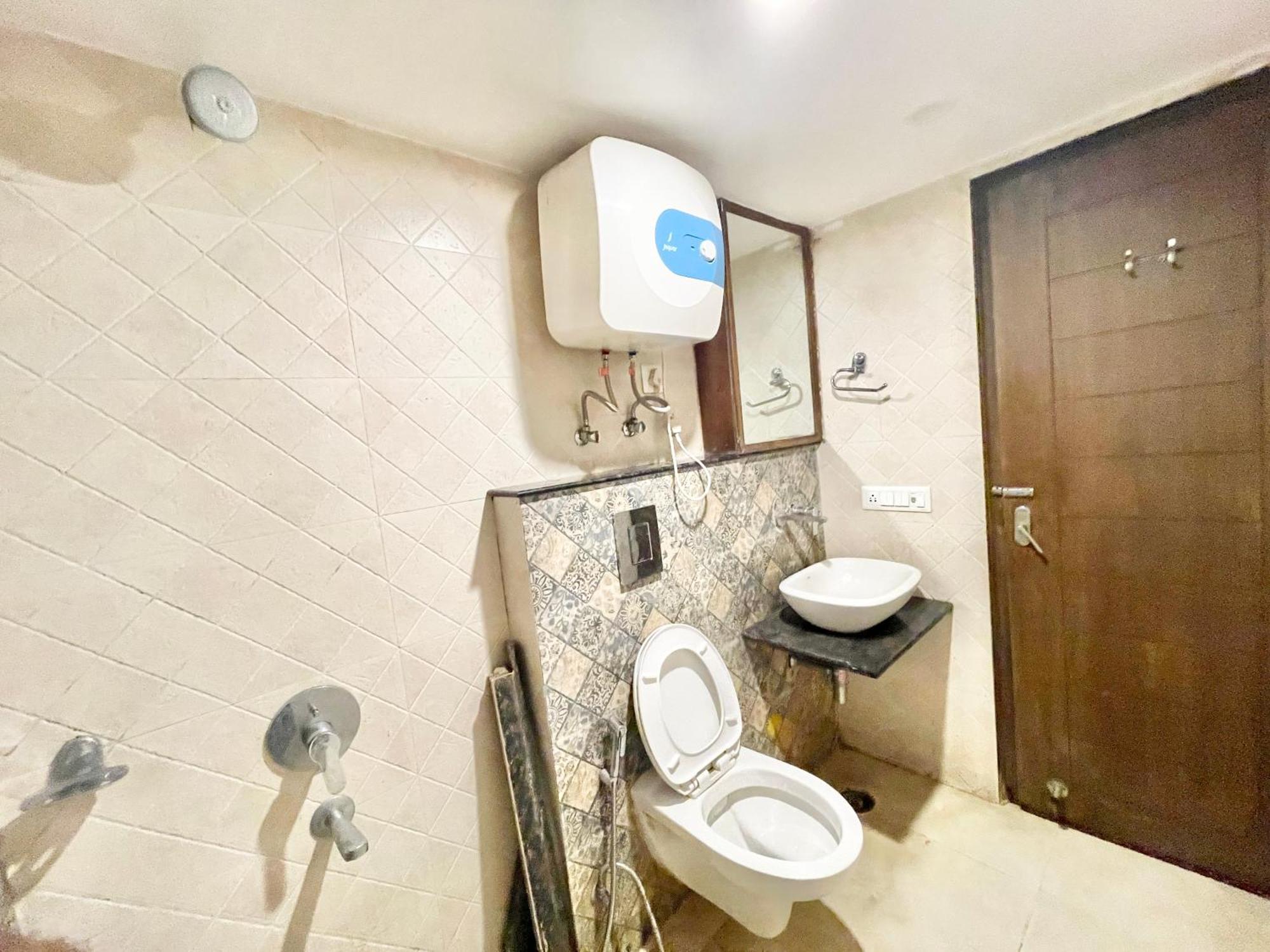 Hotel Rb International ! Puri Near-Sea-Beach-And-Temple Fully-Air-Conditioned-Hotel With-Lift-And-Card Payment Accepted-Parking-Facility, Best Hotel In Puri Eksteriør bilde